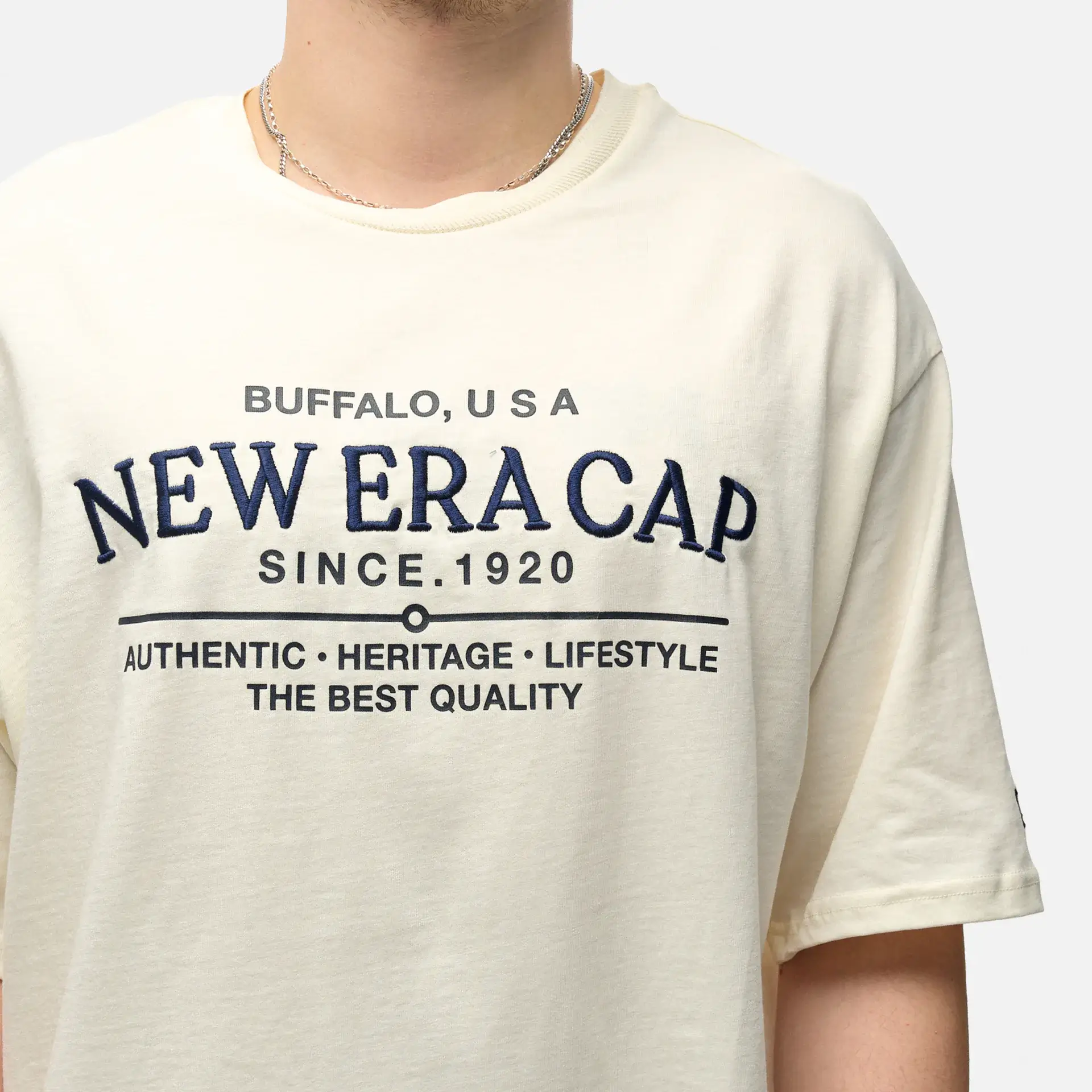 New Era Graphic CF Oversized T-Shirt Offwhite Black