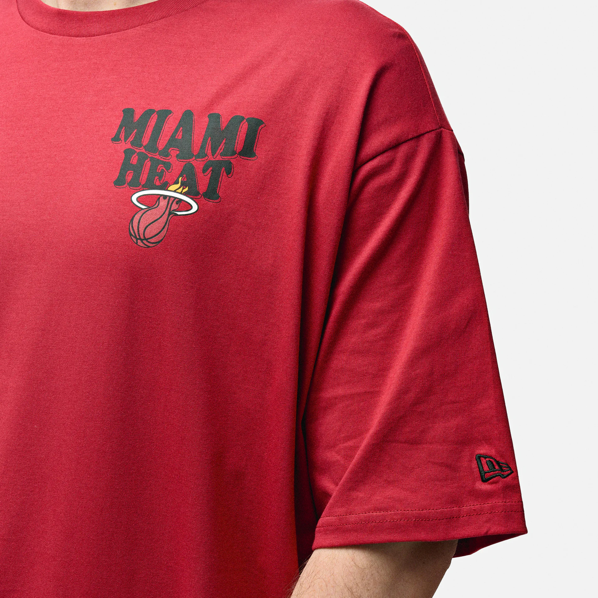 New Era NBA Miami Heat Script Oversized T-Shirt Red/White