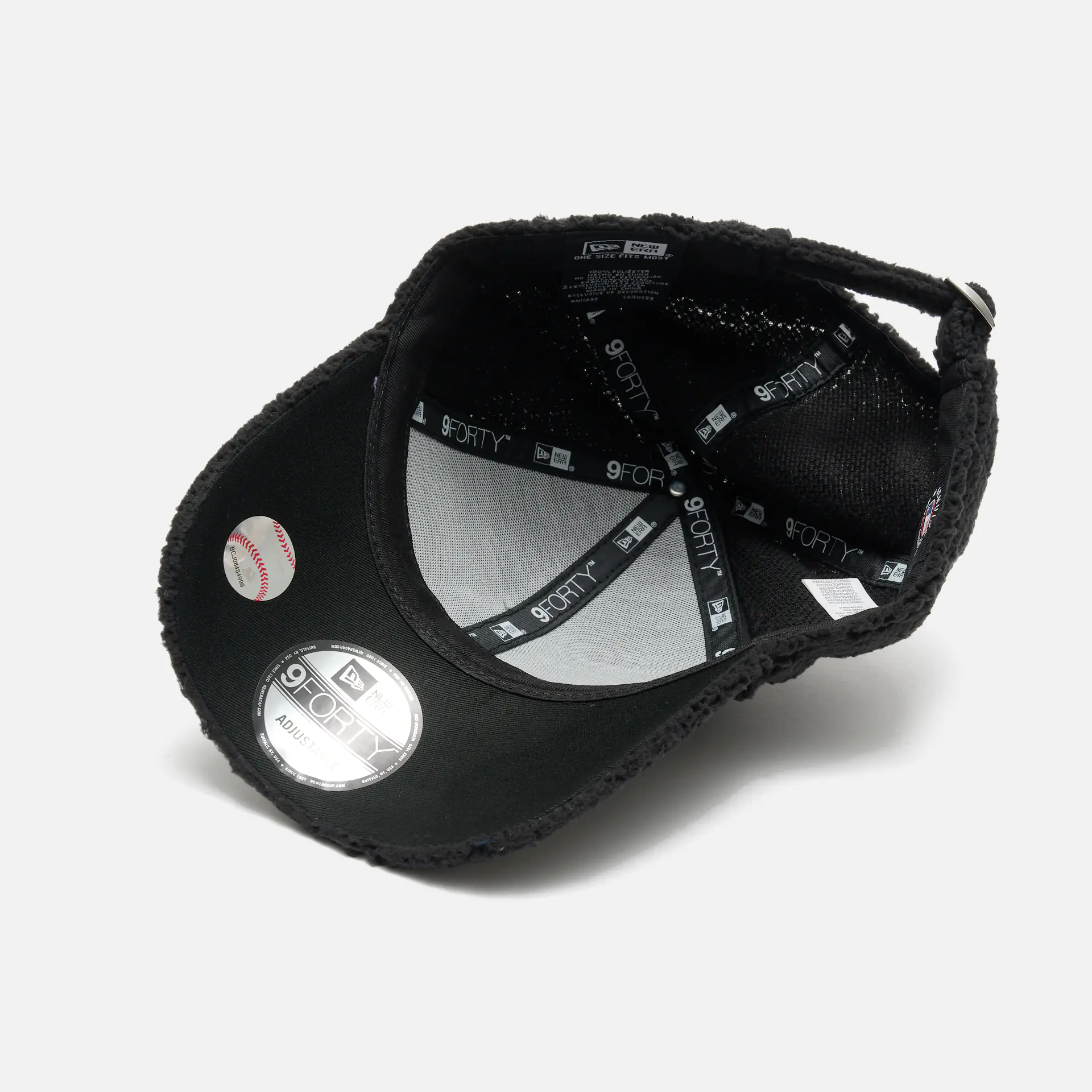 New Era MLB NY Yankees Teddy 9Forty Strapback Cap Black/White